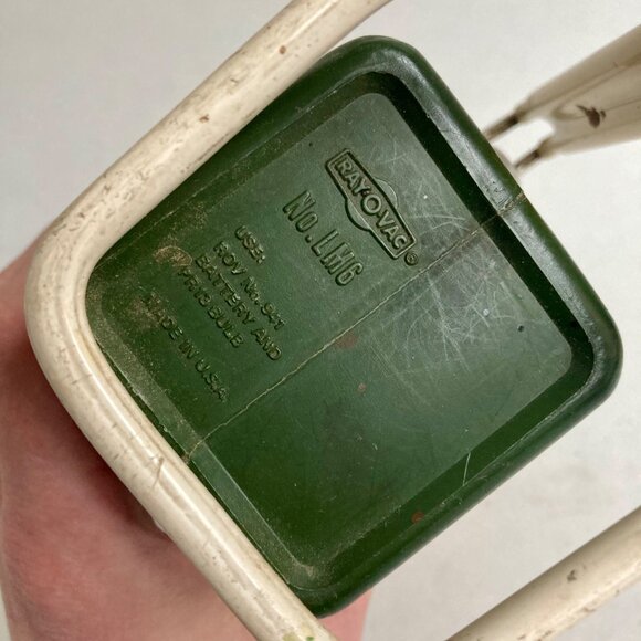 Vintage Ray-O-Vac LM6 Flashlight Handheld Retro Camping Boy Scouts - Picture 3 of 6